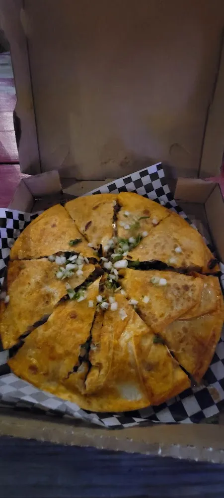 Pizza De Birria